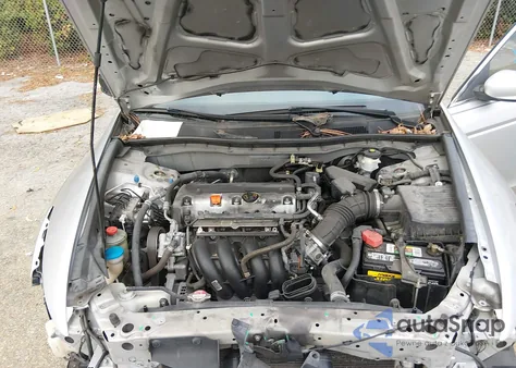 2011 Honda Accord 2.4 Lx z USA, uszkodzony, nr VIN 1HGCP2F38BA113294